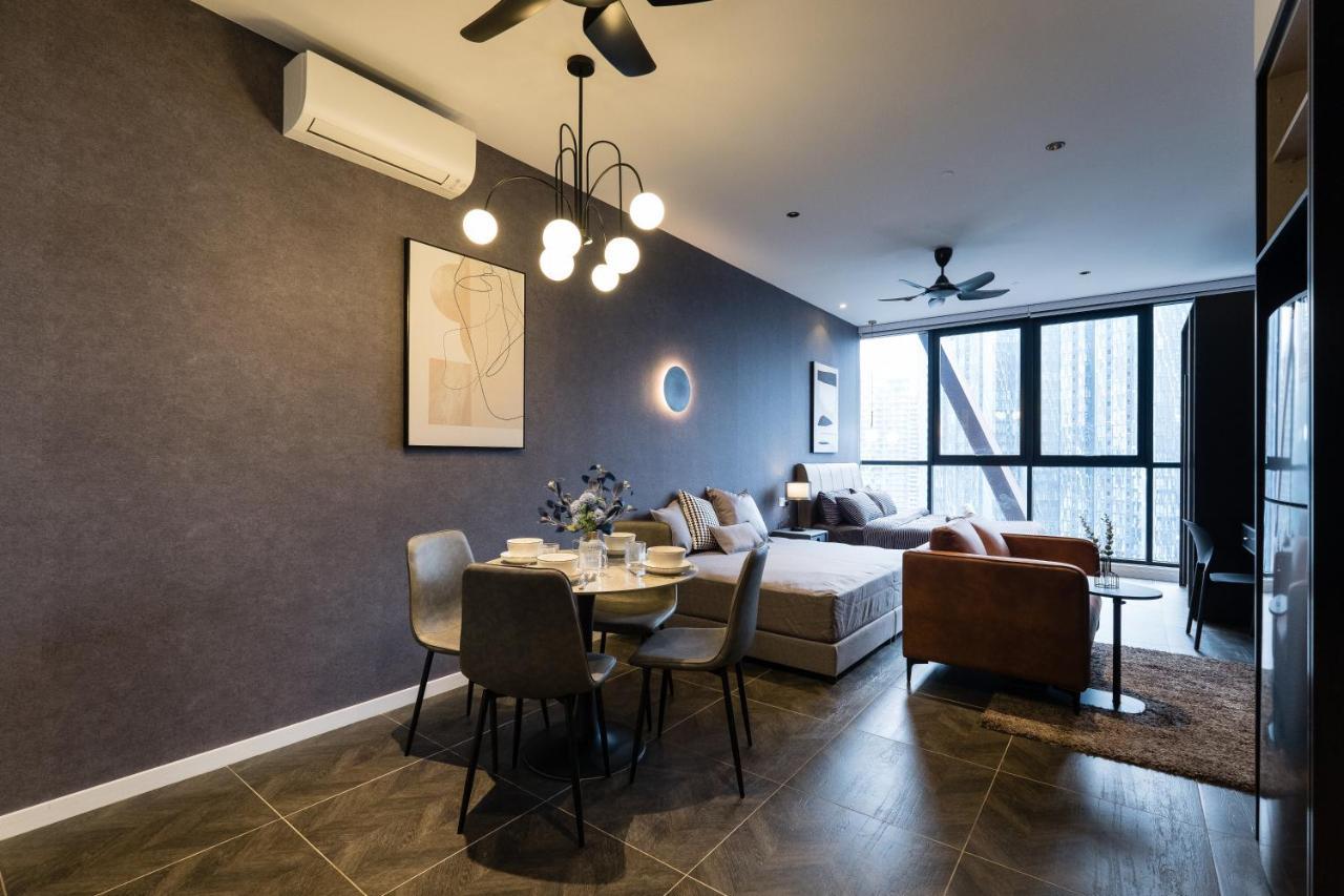 Scarletz Klcc Studio Suites 4 Pax Luxury Modern Style Wifi 100Mbps Kuala Lumpur Exterior foto